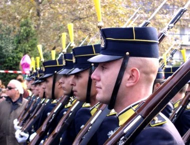 Επανέρχεται η κατ'επιλογήν στρατιωτική ακαδημαϊκή κατάρτιση: Ε'Δέσμη και πλέον «πέτυχε» κι όχι «έτυχε»..